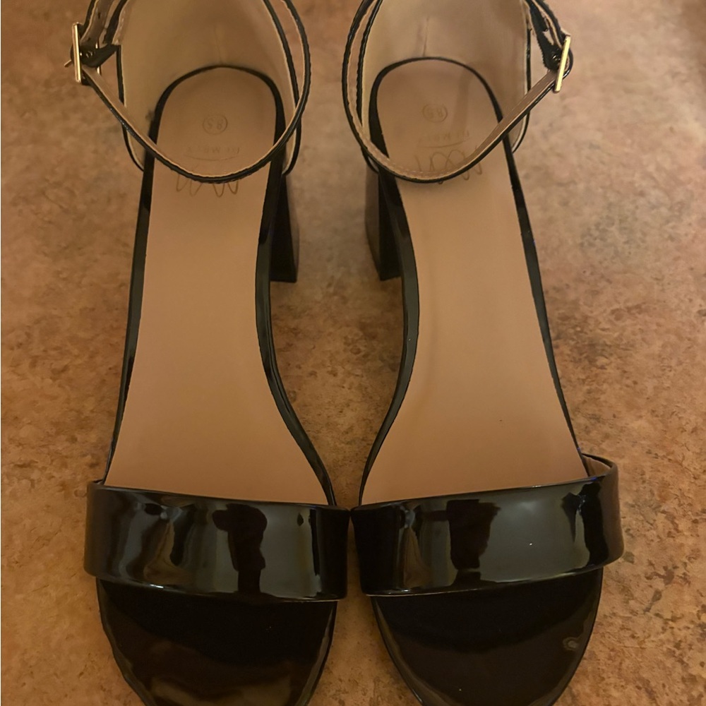 Elegant Black Patent Leather Women's Sandals